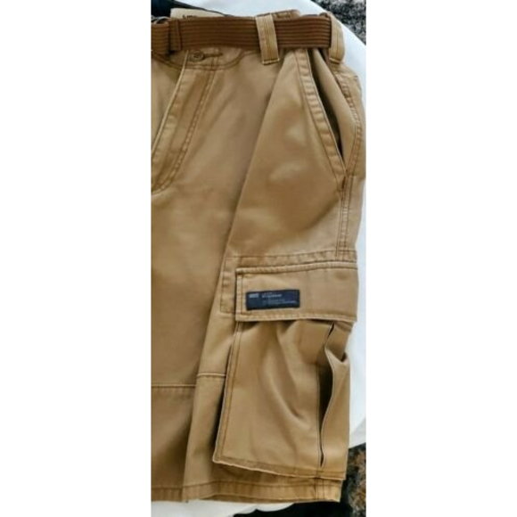 Levi's Workwear Cargo Shorts  Baggy Loose With Belt Waterless Mens Size 32 EUC - Picture 2 of 6